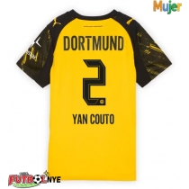 Camiseta Borussia Dortmund Yan Couto #2 Primera Equipación para mujer 2025-26 manga corta